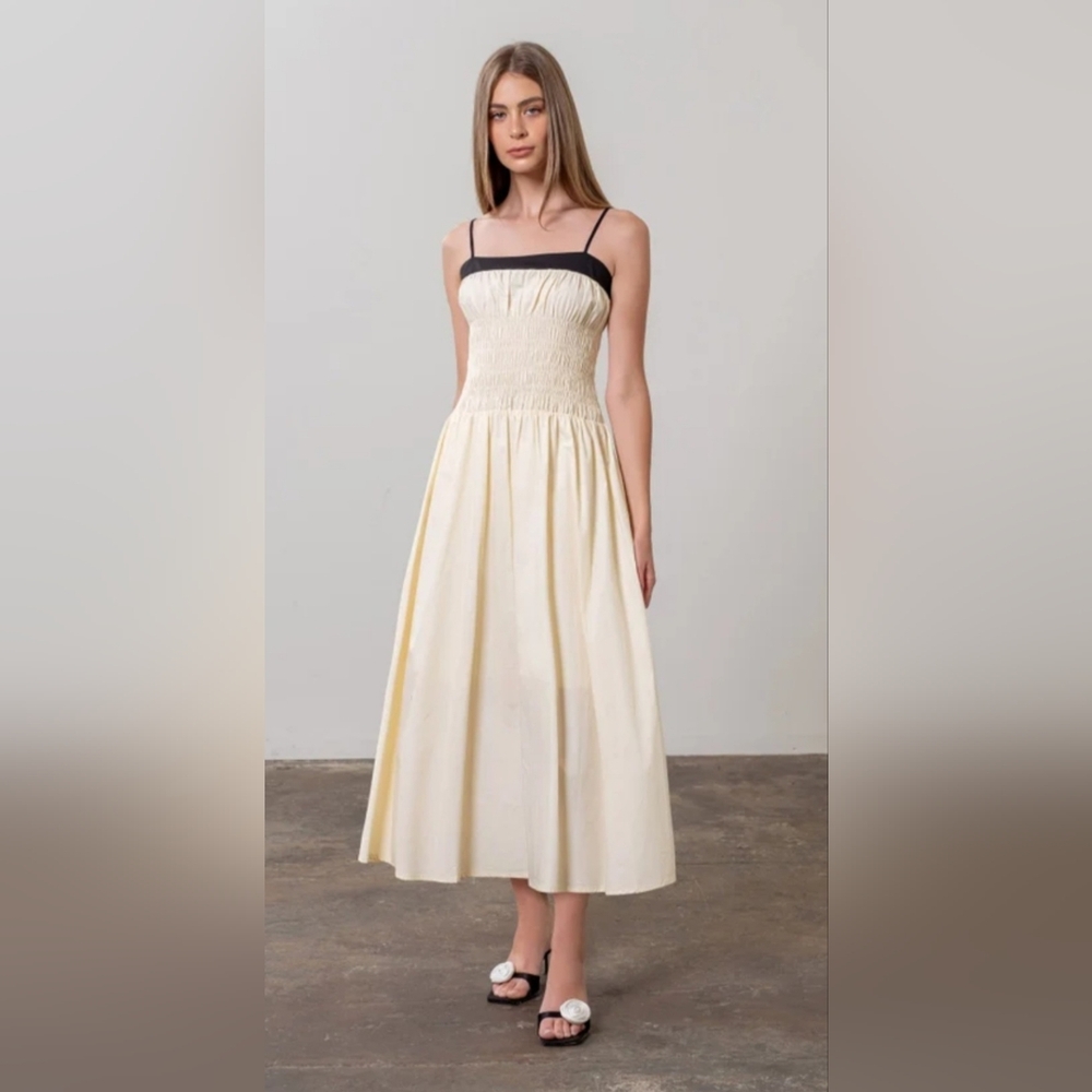 NWT Moon River Spaghetti Strap Smocked MIDI Dress Size: M